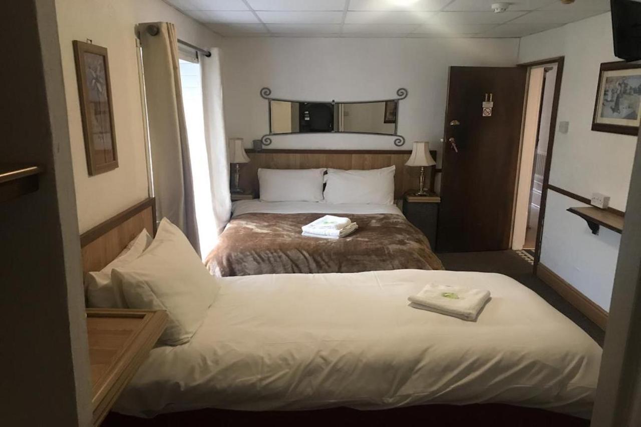 OYO Maggie Jones Guest House Cardiff Esterno foto